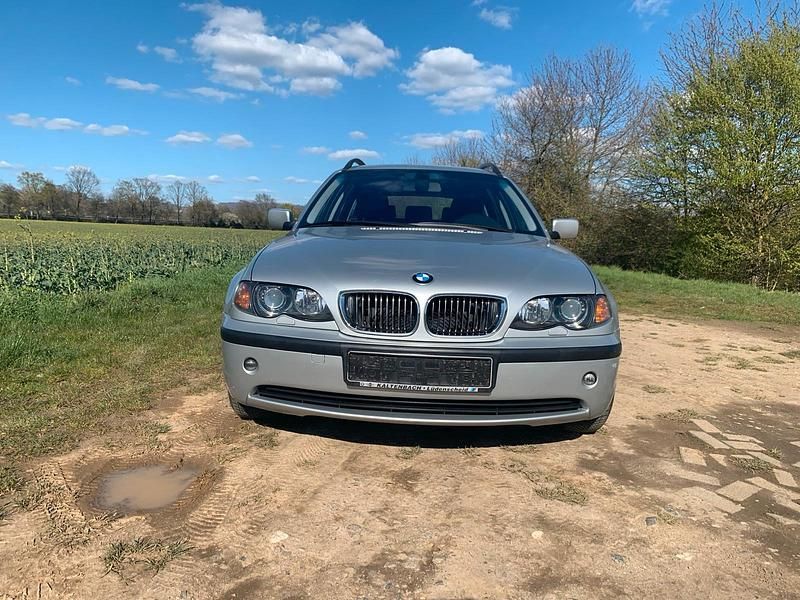 Gebraucht BMW 320 170 PS (125 kW) 2003 Silber Kombi