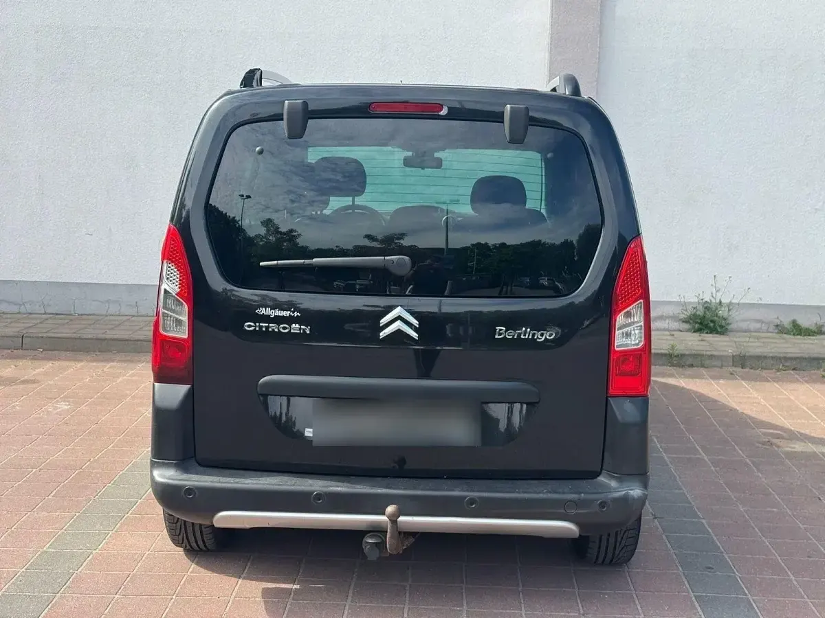 Gebraucht Citroën Berlingo 111 PS (81 kW) 2012 Schwarz Van / Kleinbus