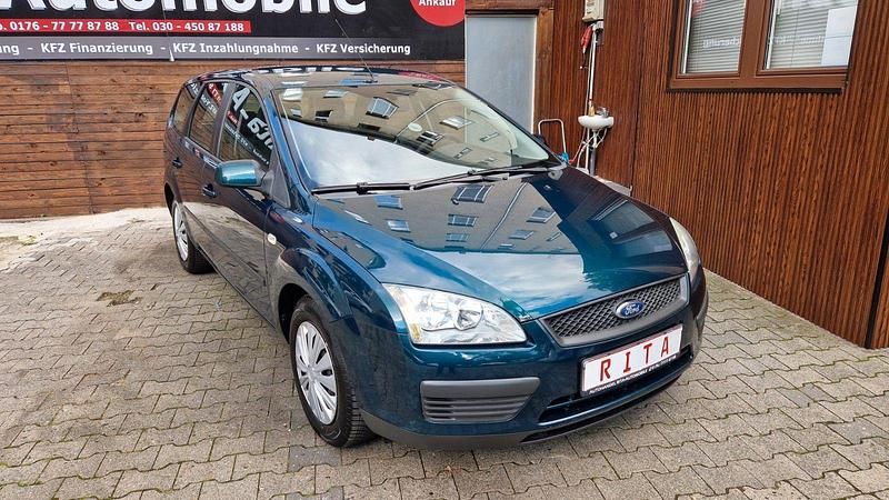 Grün Gebraucht 2006 Ford Focus Kombi | 1.980 € (Guter Preis) - Bild 1/4