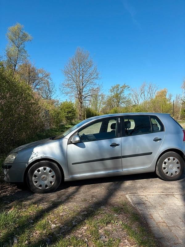 Gebraucht VW Golf IV 75 PS (55 kW) 2004 Silber Limousine
