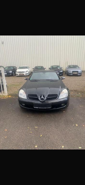 Gebraucht Mercedes SLK200 163 PS (119 kW) 2006 Schwarz Cabrio