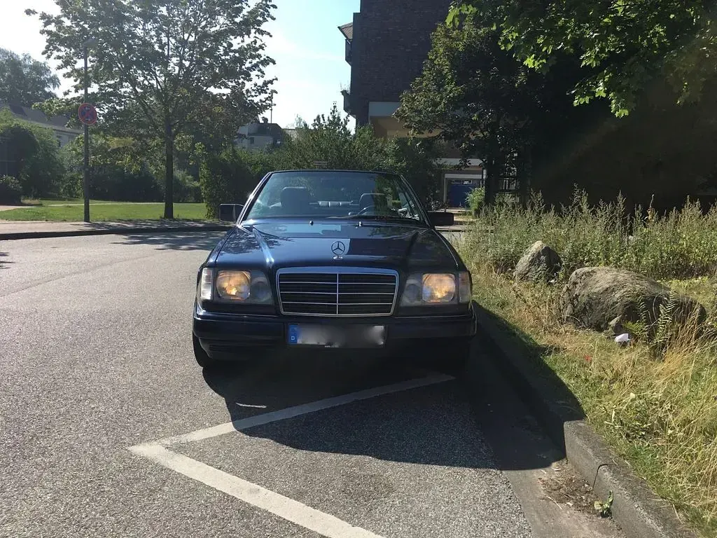 Gebraucht Mercedes E200 Edition 136 PS (100 kW) 1997 Blau Cabrio