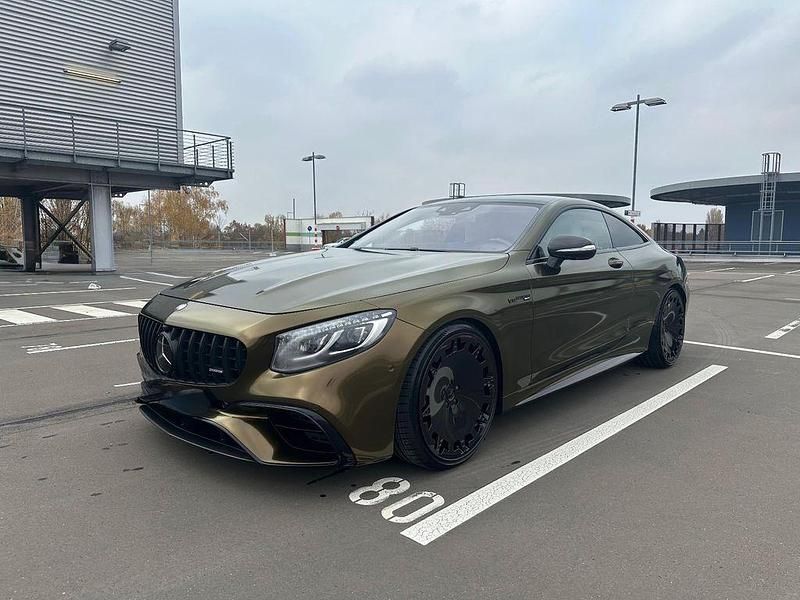 Grau Gebraucht 2018 Mercedes S63 AMG AMG Coupé | 84.000 € (Teuer) - Bild 1/4