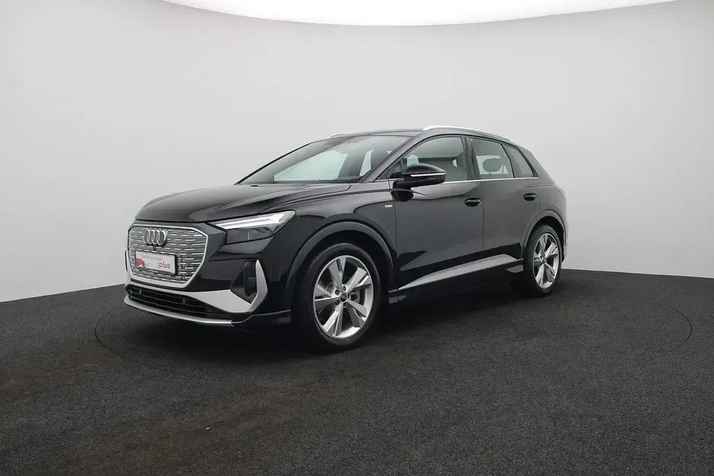Gebraucht Audi Q4 e-tron Ambiente 210 kW (286 PS) 2025 Mythosschwarz metallic SUV