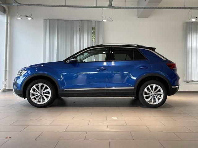 Gebraucht VW T-Roc Style 150 PS (110 kW) 2024 Ravennablau metallic SUV