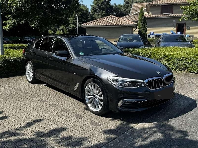 Gebraucht BMW 530 Luxury Line 252 PS (185 kW) 2018 Grau Limousine