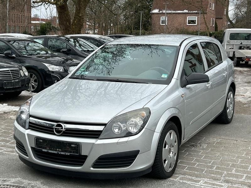 Gebraucht Opel Astra Edition 105 PS (77 kW) 2006 Silber Limousine