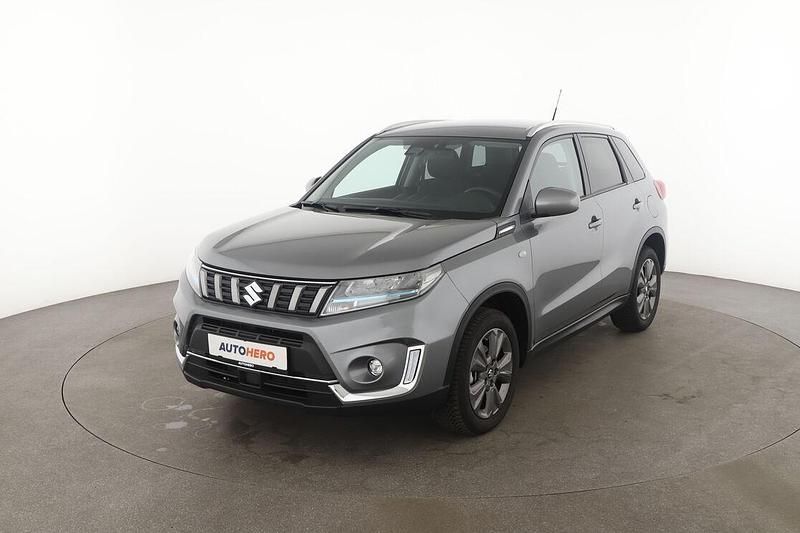 Grau Gebraucht 2024 Suzuki Vitara SUV | 22.310 € (Superpreis) - Bild 1/3