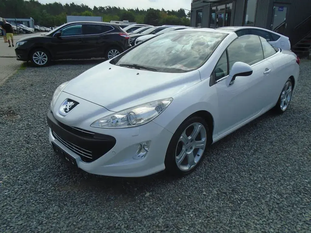 Gebraucht Peugeot 308 CC Platinum 140 PS (102 kW) 2010 Weiß Cabrio
