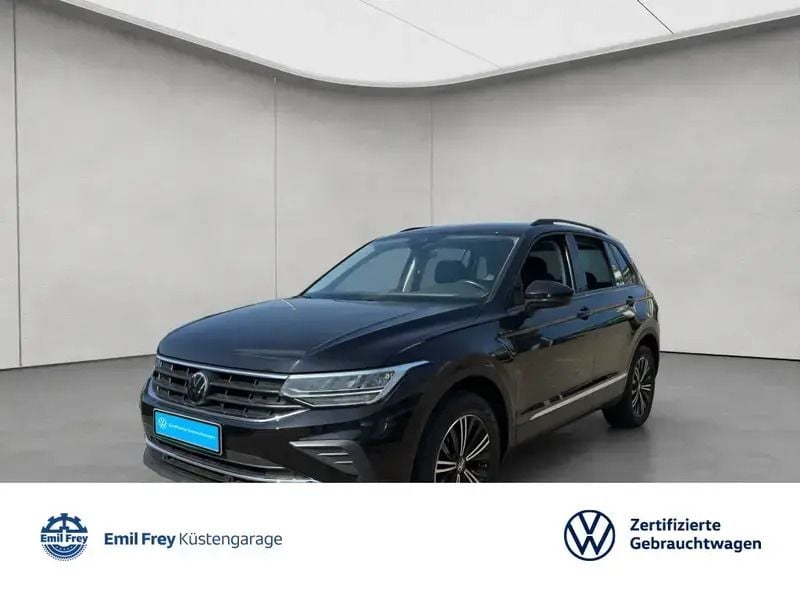 Schwarz Gebraucht 2022 VW Tiguan Life SUV | 32.950 € (Guter Preis) - Bild 1/4