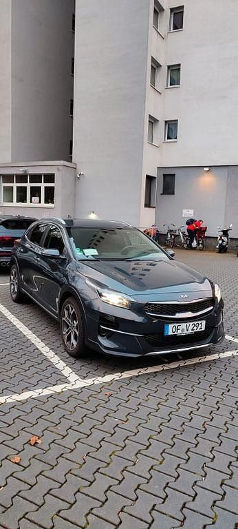 Grau Gebraucht 2021 Kia XCeed Spirit SUV | 19.400 € (Guter Preis) - Bild 1/4