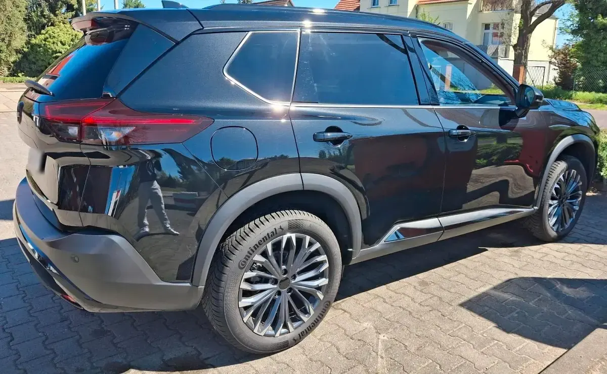 Gebraucht Nissan X-Trail 163 PS (119 kW) 2025 Schwarz SUV