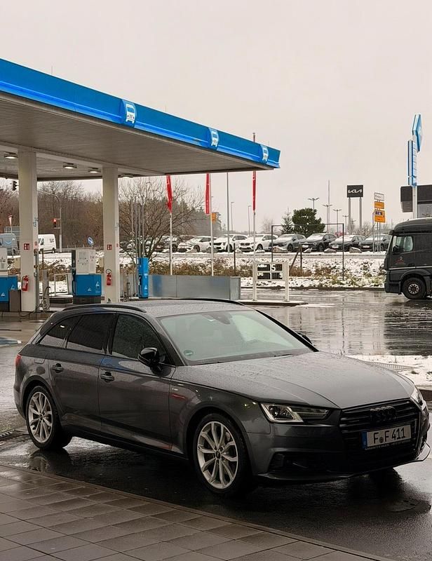 Gebraucht Audi A4 S-Line 2018 Kombi