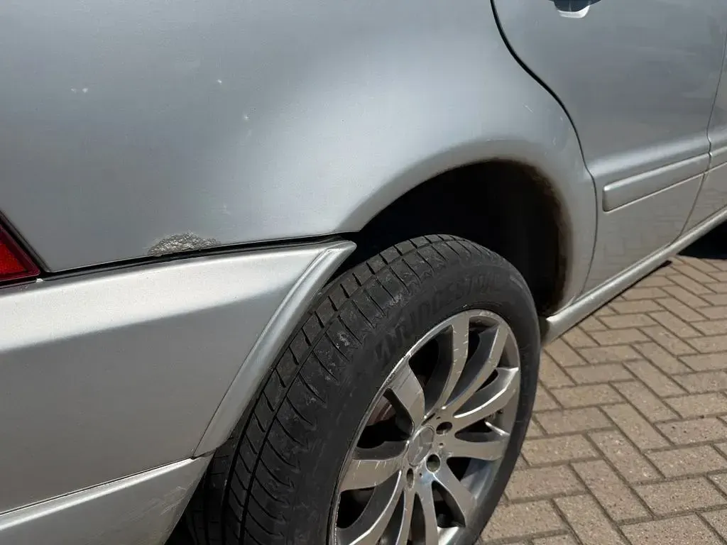 Gebraucht Mercedes ML430 272 PS (200 kW) 1999 Silber SUV