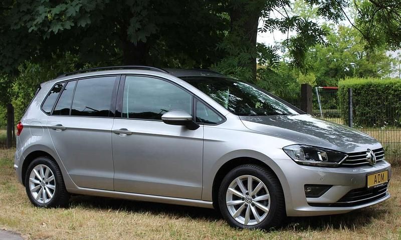 Tungsten silver metallic Gebraucht 2015 VW Golf Sportsvan LOUNGE Van / Kleinbus | 11.990 € (Fairer Preis) - Bild 1/4