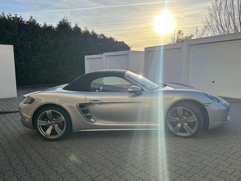 Gebraucht Porsche Boxster Sport 299 PS (219 kW) 2018 Gtsilbermetallic Cabrio