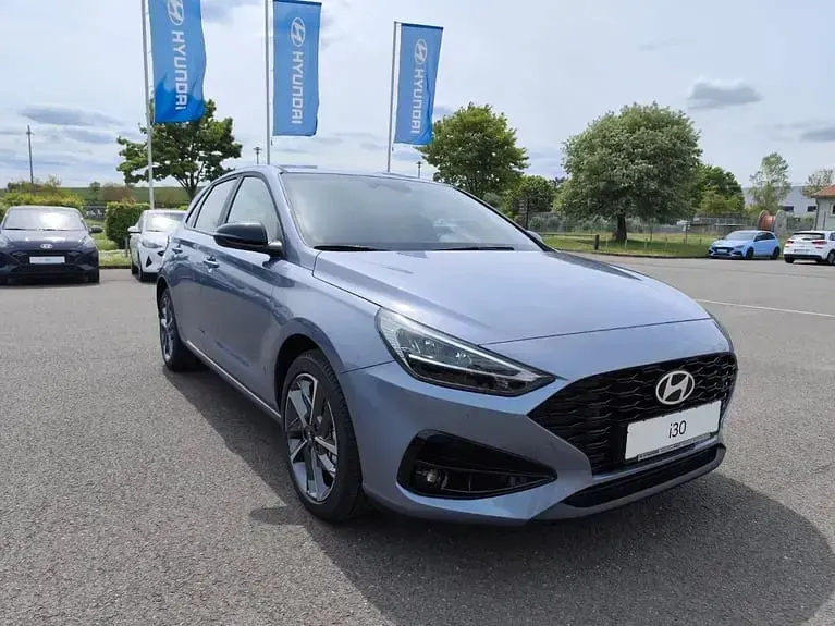 Gebraucht Hyundai i30 Advantage 115 PS (84 kW) 2025 Meta blue Limousine