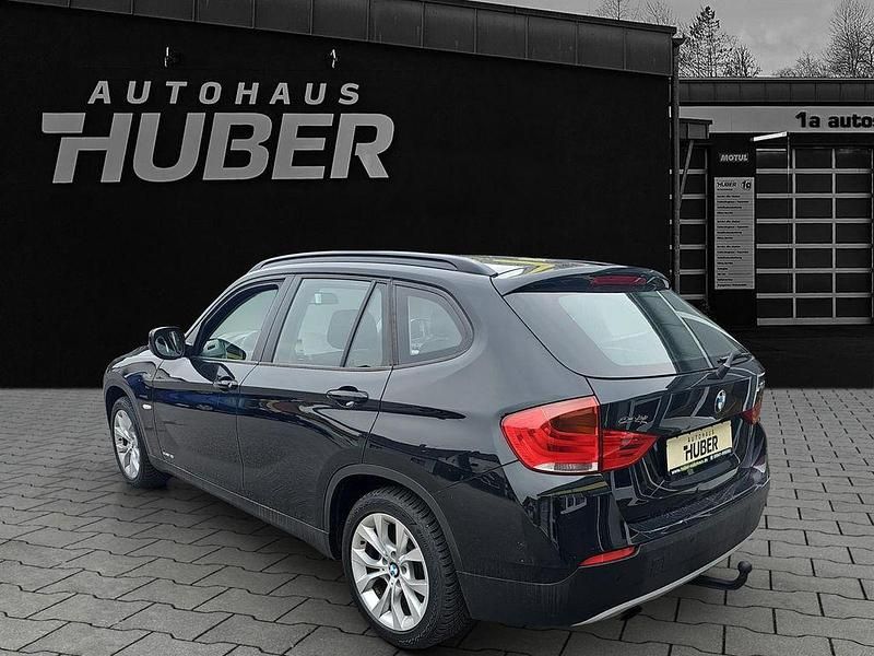 Gebraucht BMW X1 150 PS (110 kW) 2012 Schwarz SUV