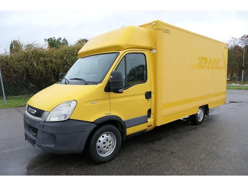 Gelb Gebraucht 2011 Iveco Daily Van | 6.783 € (Fairer Preis) - Bild 1/4