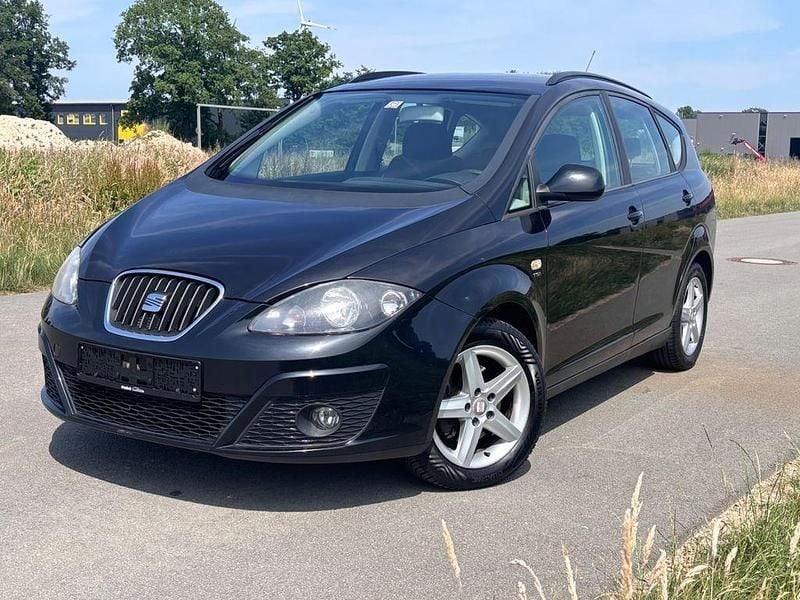 Schwarz Gebraucht 2012 Seat Altea XL Ecomotive Van / Kleinbus | 2.450 € (Fairer Preis) - Bild 1/4