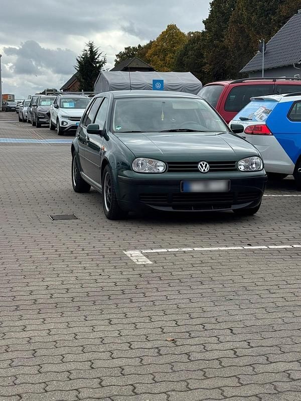 Gebraucht VW Golf III Basis 101 PS (74 kW) 1998 Grün Kleinwagen