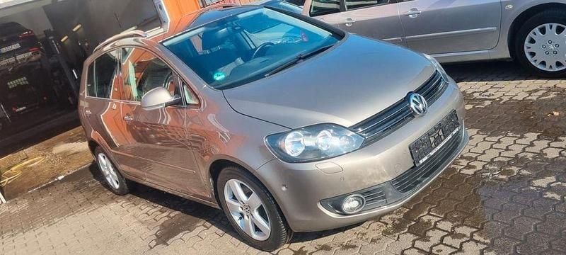 Braun Gebraucht 2011 VW Golf Plus Team Van / Kleinbus | 2.990 € (Superpreis) - Bild 1/4
