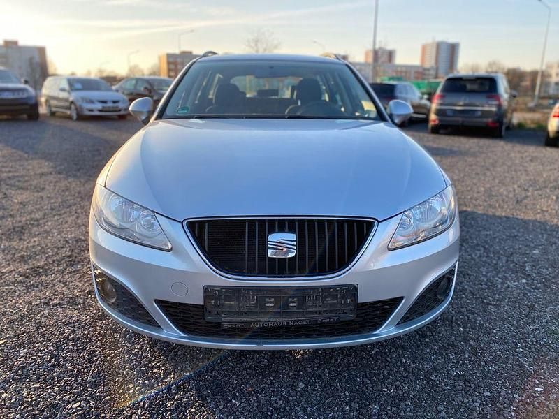 Gebraucht Seat Exeo Reference 102 PS (75 kW) 2010 Silber Limousine