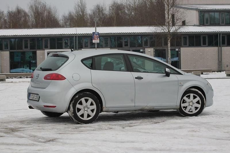 Gebraucht Seat Leon Comfort 102 PS (75 kW) 2008 Grau Kleinwagen