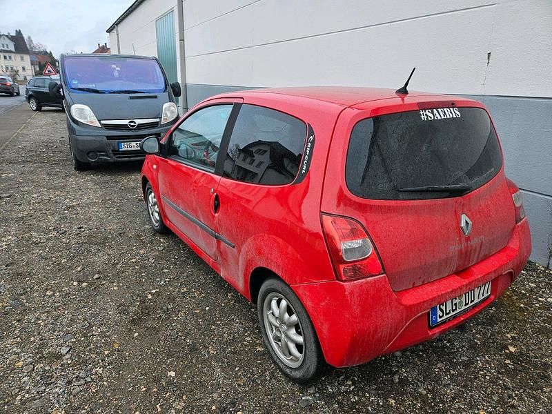 Gebraucht Renault Twingo 75 PS (55 kW) 2009 Rot Kleinwagen