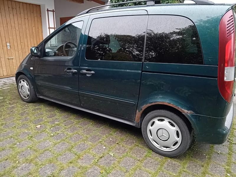 Grün Gebraucht 2004 Mercedes Vaneo Van / Kleinbus | 750 € (Superpreis) - Bild 1/4