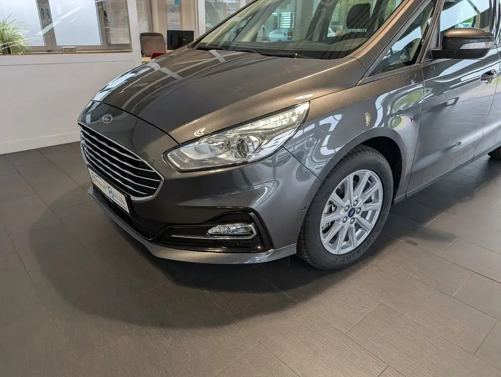 Usata Ford Galaxy 150 CV (110 kW) 2020 Grigio Monovolume