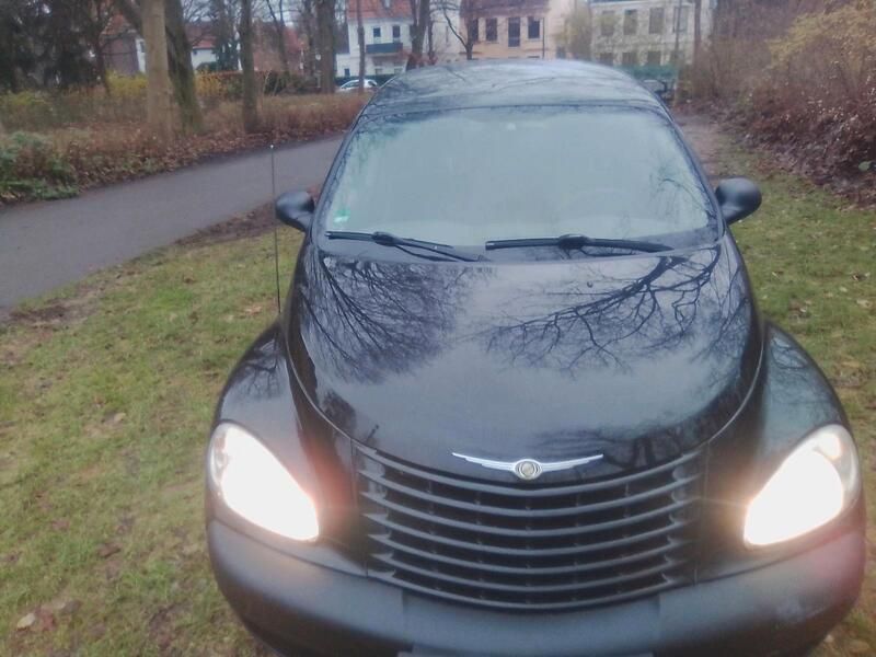 Schwarz Gebraucht 2002 Chrysler PT Cruiser SUV | 3.499 € - Bild 1/4