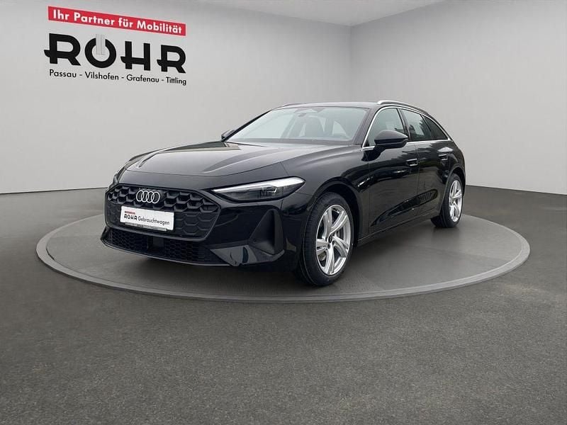 Gebraucht Audi A5 Ambiente 150 PS (110 kW) 2025 Mythosschwarzmetallic Coupé