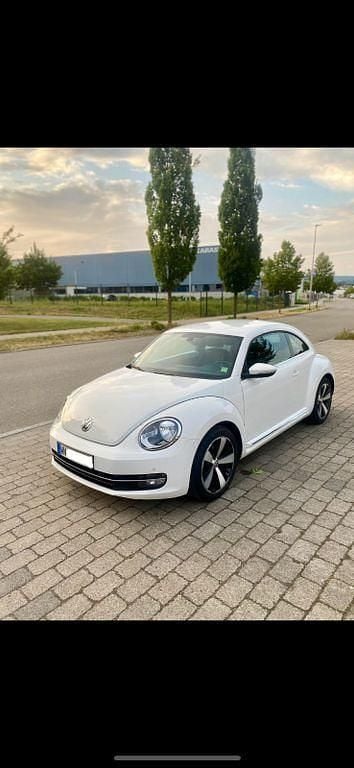 Weiß Gebraucht 2012 VW Beetle Limousine | 6.200 € (Fairer Preis) - Bild 1/4