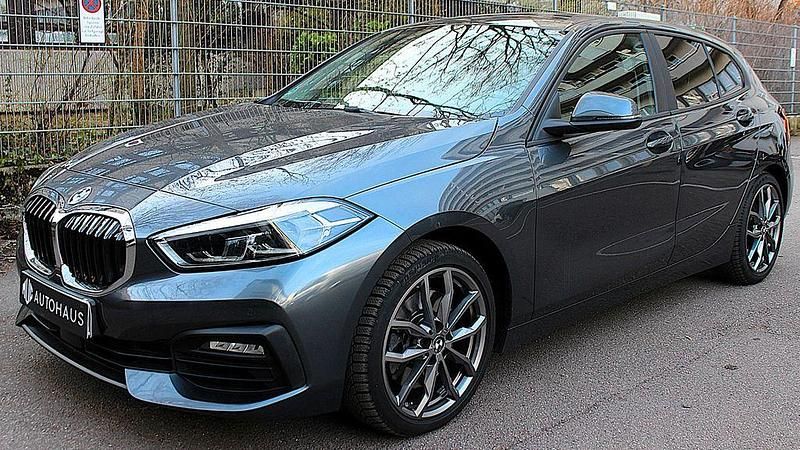 Gebraucht BMW 120 Advantage 190 PS (139 kW) 2020 Grau Kleinwagen