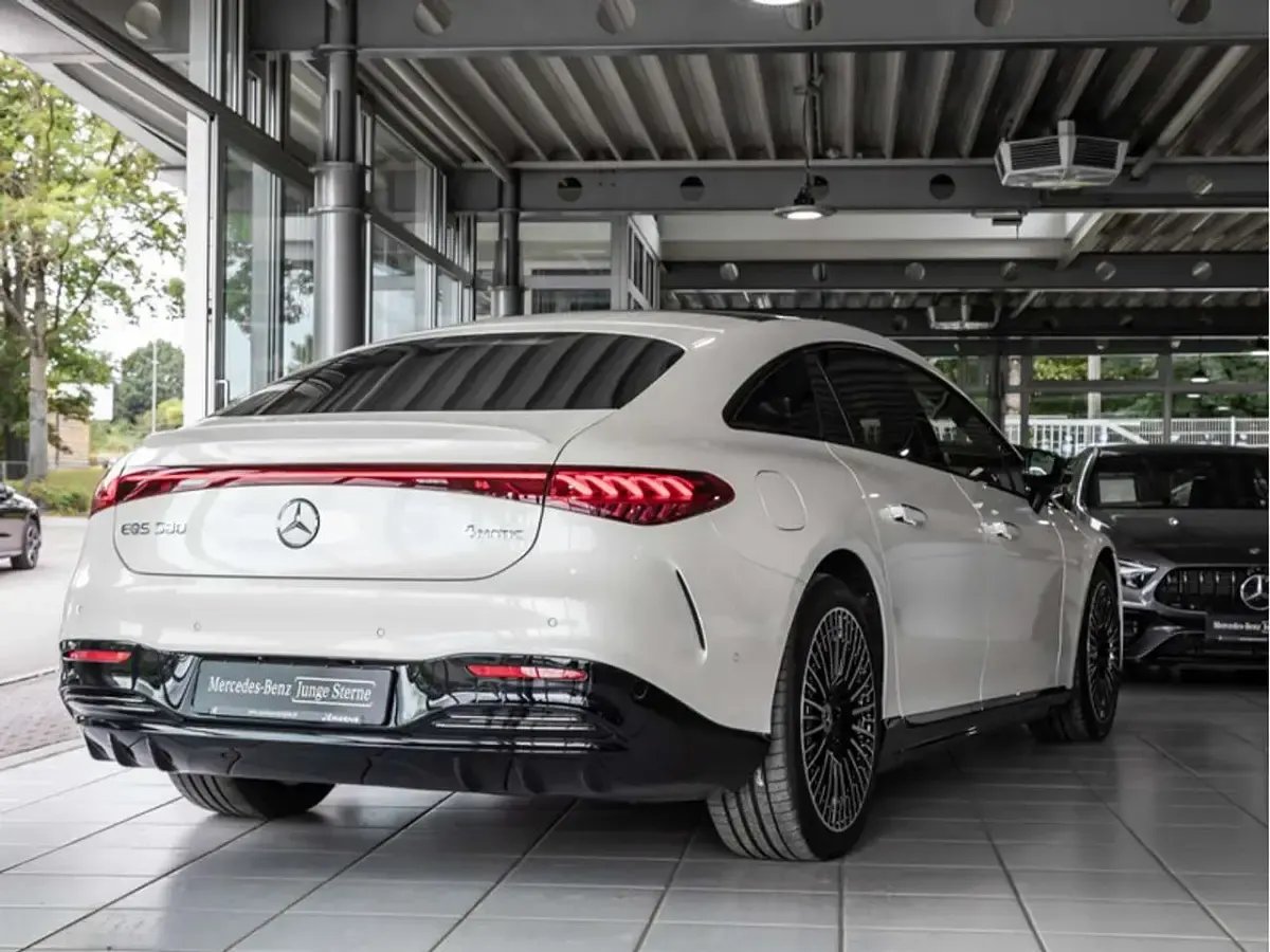 Gebraucht Mercedes EQS580 AMG 384 kW (523 PS) 2025 Weiß Limousine