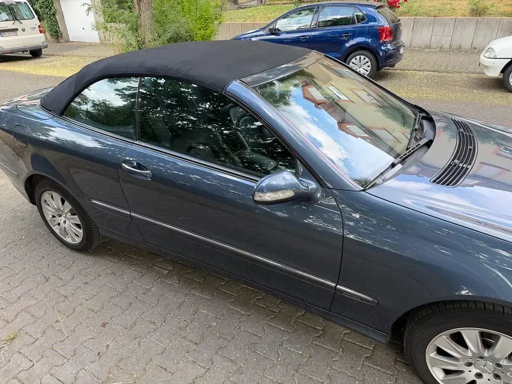 Gebraucht Mercedes CLK200 Elegance 163 PS (119 kW) 2005 Blau Cabrio