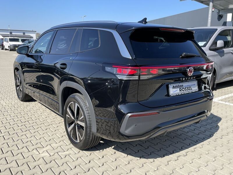 Neu VW Tayron Edition 150 PS (110 kW) 2025 Grenadillschwarz metallic SUV