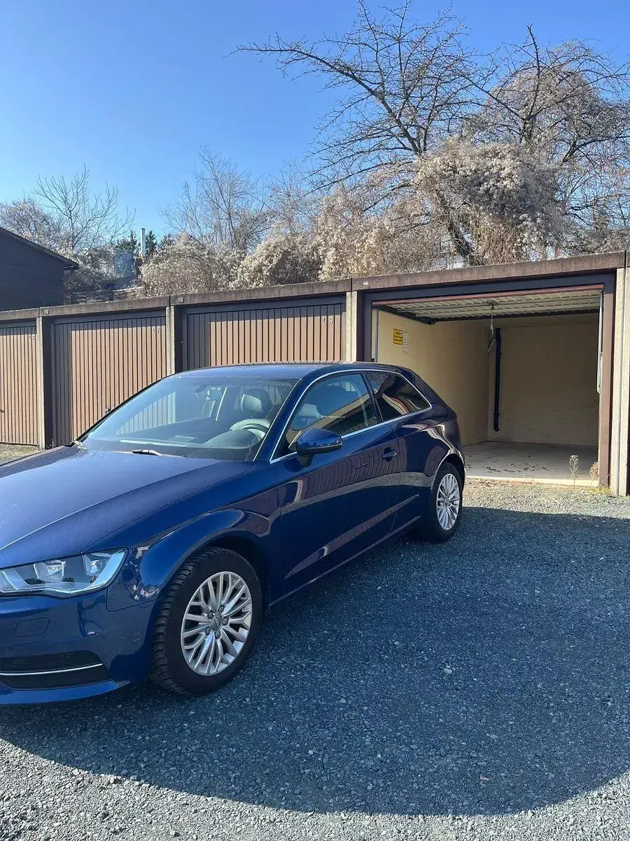 Gebraucht Audi A3 Ambiente 105 PS (77 kW) 2014 Blau Coupé