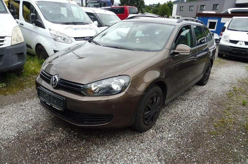 Braun Gebraucht 2011 VW Golf VI Trendline Kombi | 2.499 € (Superpreis) - Bild 1/4