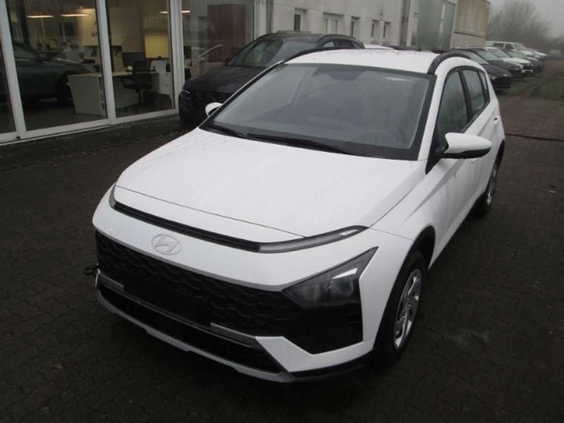 Gebraucht Hyundai Bayon Select 101 PS (74 kW) 2024 Atlas white / sol SUV