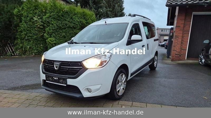 Weiß Gebraucht 2017 Dacia Dokker Lauréate Van | 4.499 € (Guter Preis) - Bild 1/4