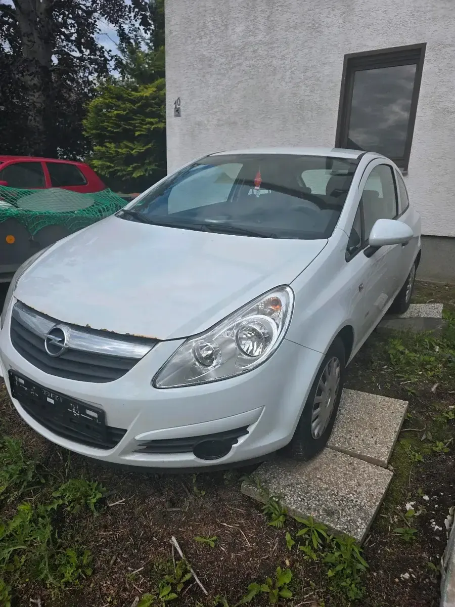 Gebraucht Opel Corsa 60 PS (44 kW) 2008 Weiß Kleinwagen