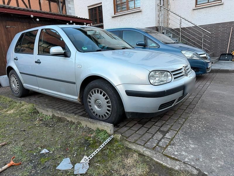 Gebraucht VW Golf IV 101 PS (74 kW) 2000 Silber Kleinwagen