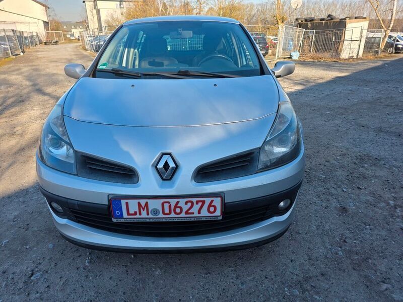Grau Gebraucht 2007 Renault Clio III Exception Limousine | 2.200 € (Fairer Preis) - Bild 1/4