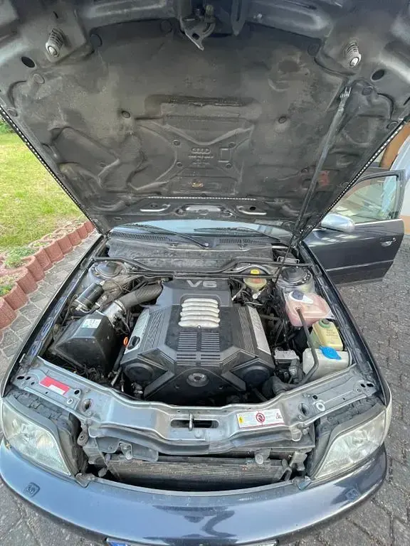Usata Audi A6 Performance 174 CV (127 kW) 1994 Blu Berlina
