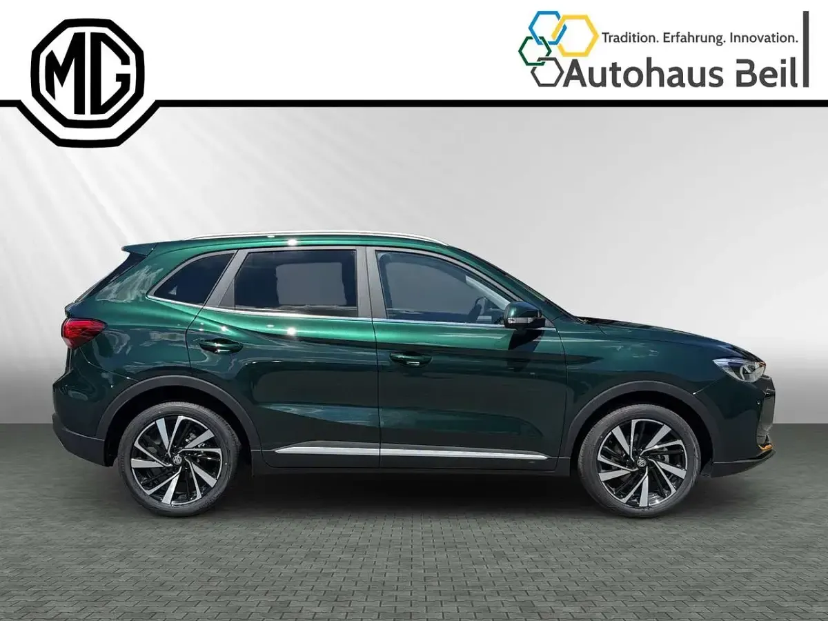 Neu MG ZS Luxury 102 PS (75 kW) 2026 Emerald green SUV