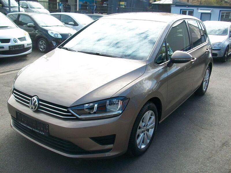 Gold Gebraucht 2015 VW Golf Sportsvan Van / Kleinbus | 12.450 € (Fairer Preis) - Bild 1/4