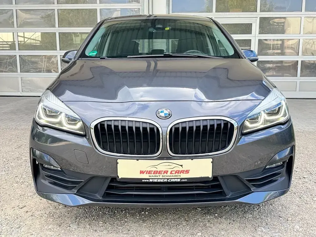 Gebraucht BMW 218 Advantage 140 PS (102 kW) 2018 Grau Kombi