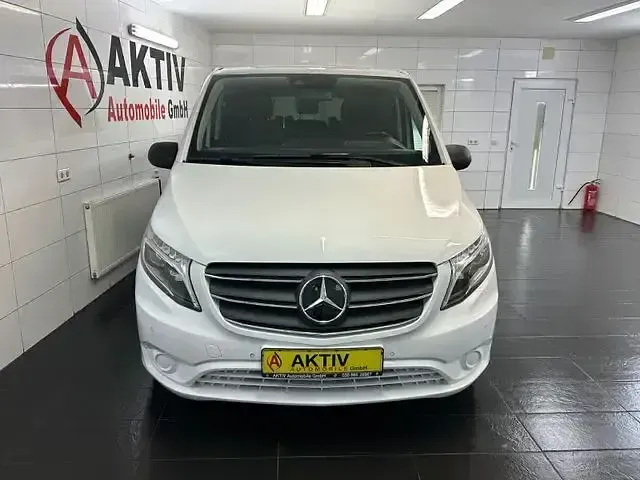 Gebraucht Mercedes Vito 190 PS (139 kW) 2021 Bergkristallweiss Van